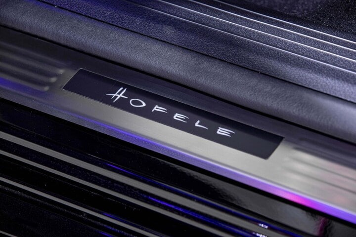 Hofele Design Mercedes-Benz EQC