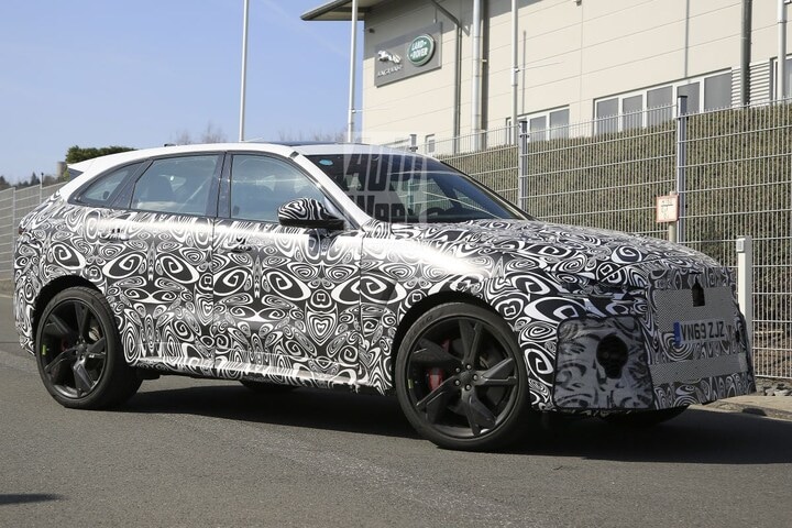 Jaguar F-Pace SVR Spionage