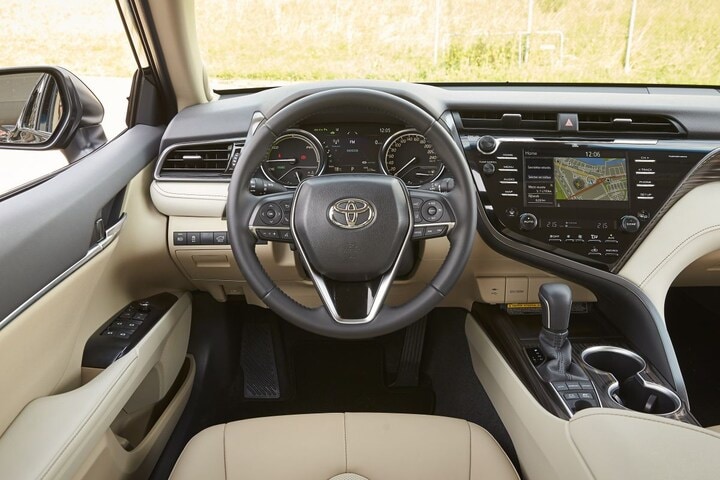 Toyota Camry 2.5 Hybrid Premium