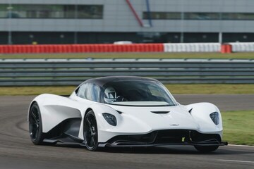 Aston Martin Valhalla