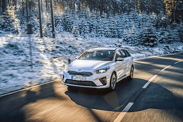 Kia Ceed PHEV sneeuw