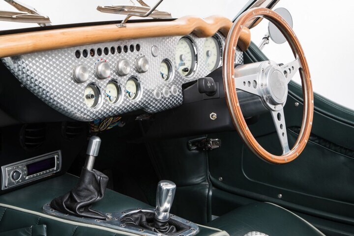 Facelift Friday: Morgan Aero 8