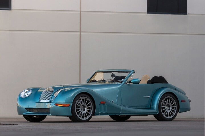 Facelift Friday: Morgan Aero 8