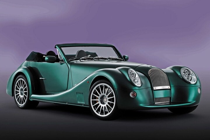 Facelift Friday: Morgan Aero 8