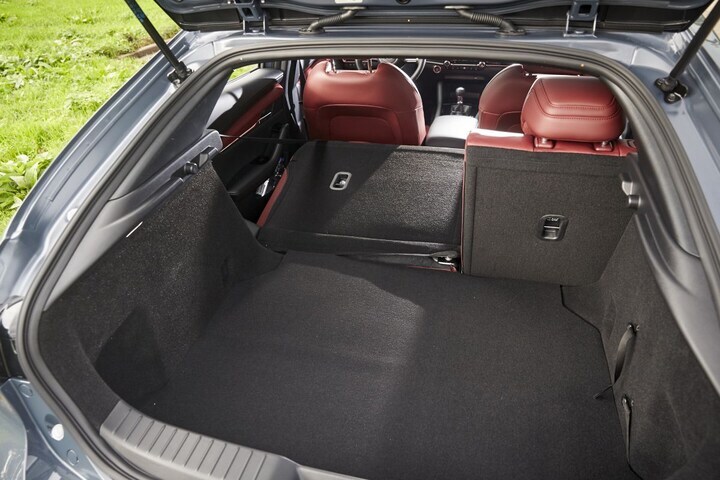 Mazda 3 SkyActiv-X 180 Luxury kofferbak