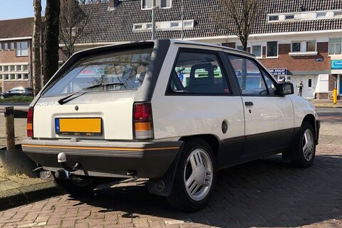 In het wild: Opel Corsa (A) 1.3 S GT (1986)