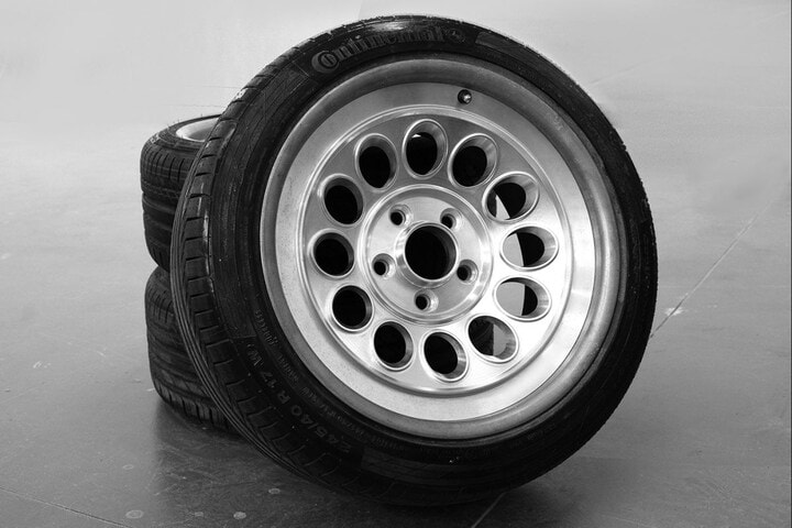 Totem Automobili Alfa Romeo Junior