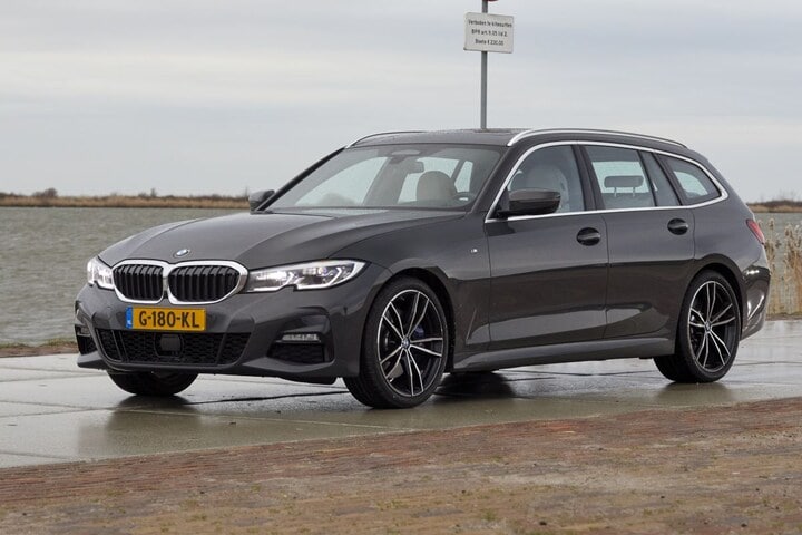 BMW 330i Touring