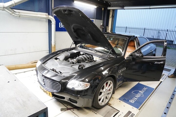 Maserati Quattroporte Rollenbank AutoWeek