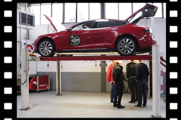 Tesla Model S videoflashback