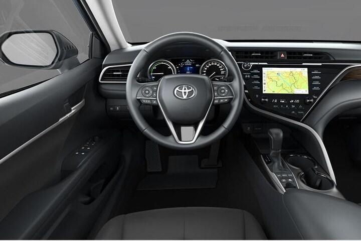 Toyota Camry 2.5 Hybrid Active back to basics