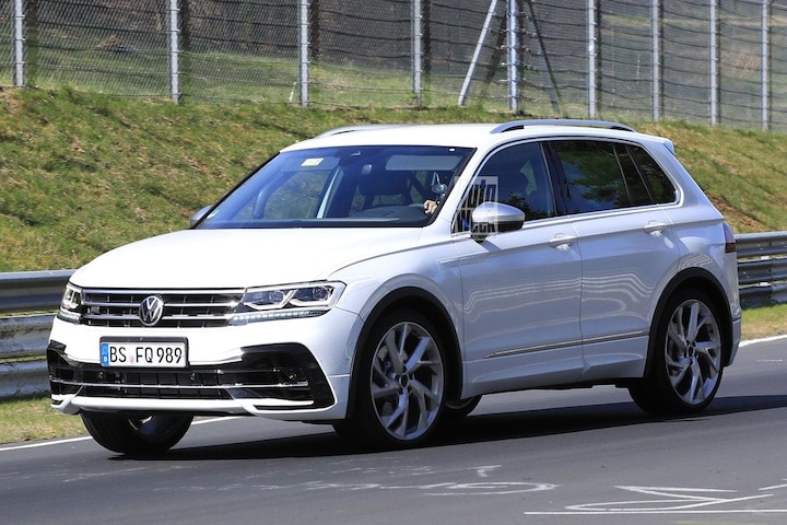 Volkswagen Tiguan R spyshots