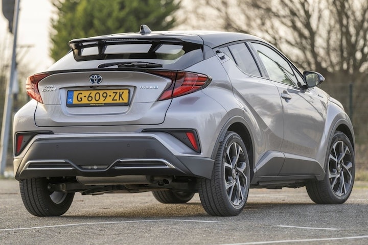 Toyota C-HR 2.0 High Power Hybrid First Edition