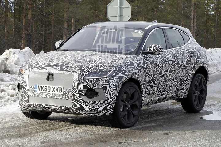 Jaguar E-Pace spionage