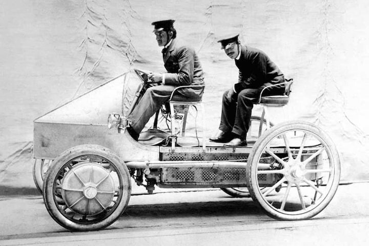 Lohner Porsche hybride ev