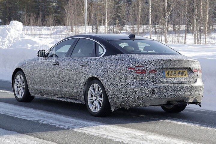 Spyshots Jaguar XF