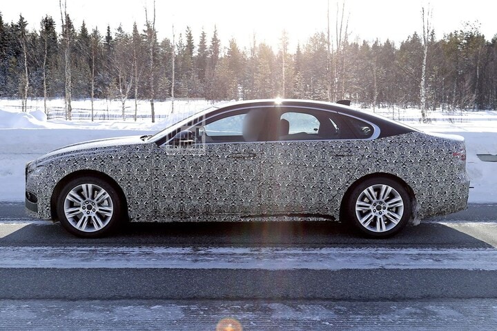 Spyshots Jaguar XF