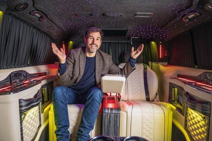 Mercedes-Benz V-klasse luxe hip voetballers