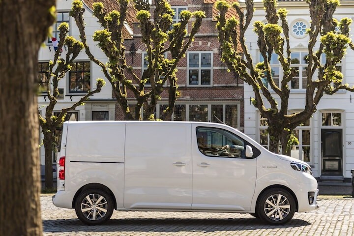 Toyota Proace Electric binnenstad dorp stad 