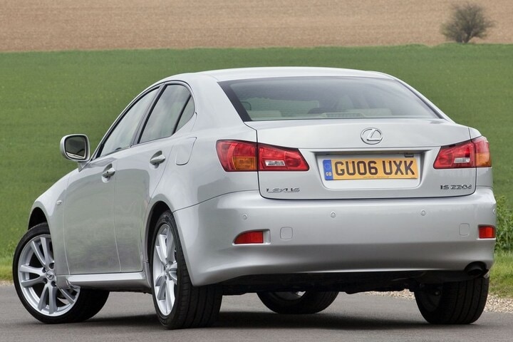Lexus IS
