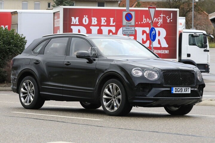 Spyshots Bentley Bentayga