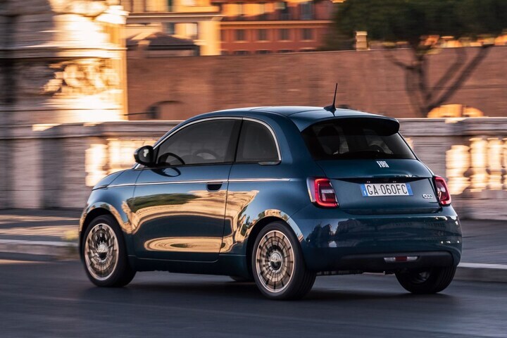 Fiat 500 La Prima