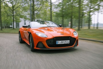 Aston Martin DBS Superleggera Volante