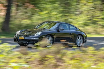 Porsche 911 klokje rond