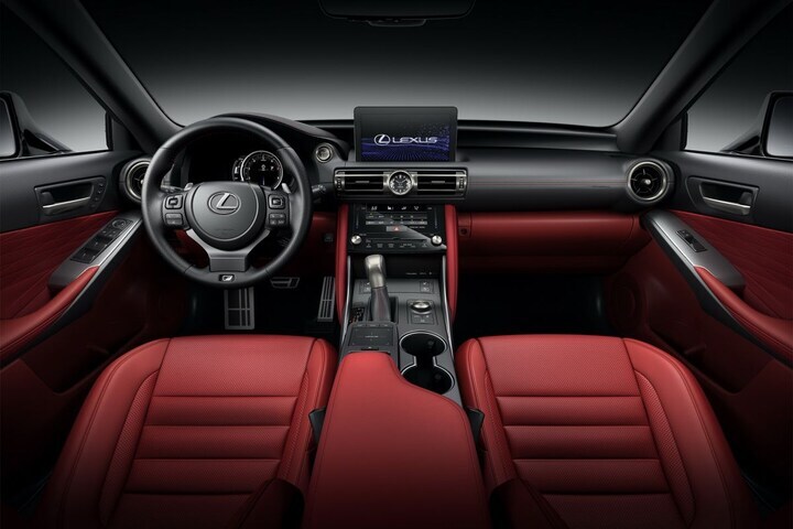 Lexus IS