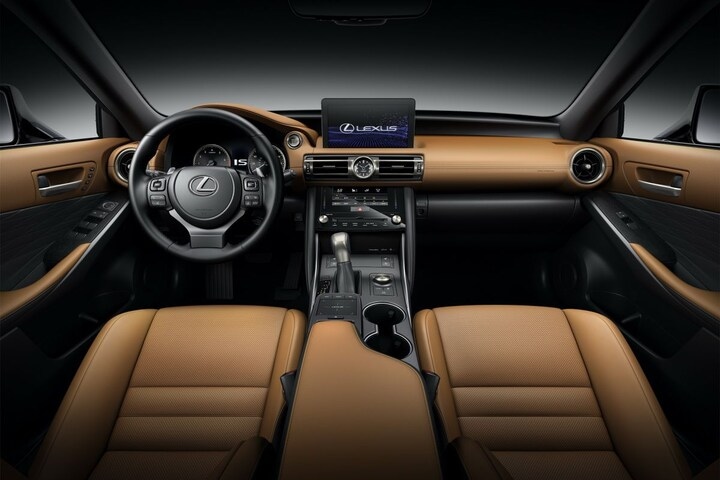 Lexus IS