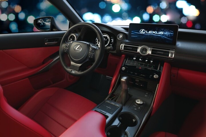 Lexus IS