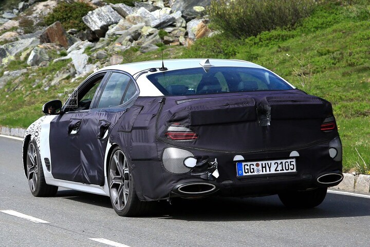 Genesis G70 facelift spyshos