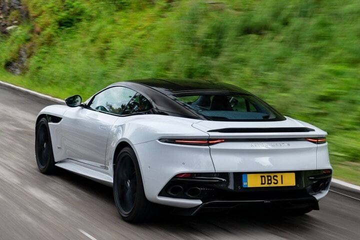 Aston Martin DBS Superleggera