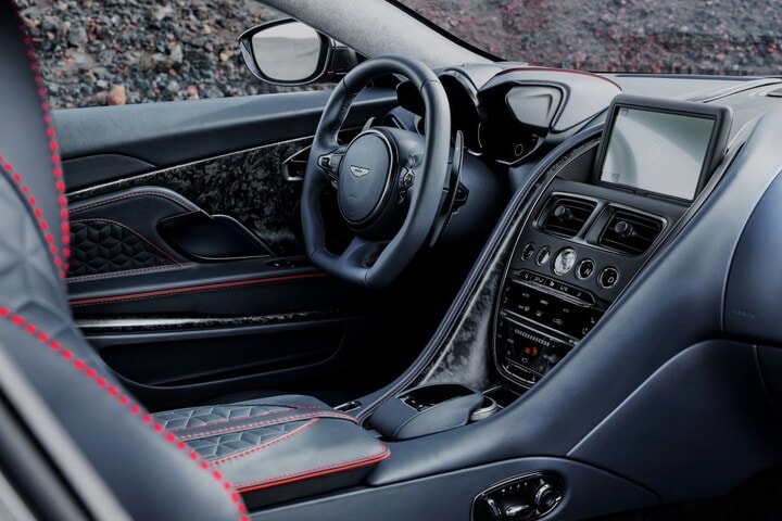 Aston Martin DBS Superleggera