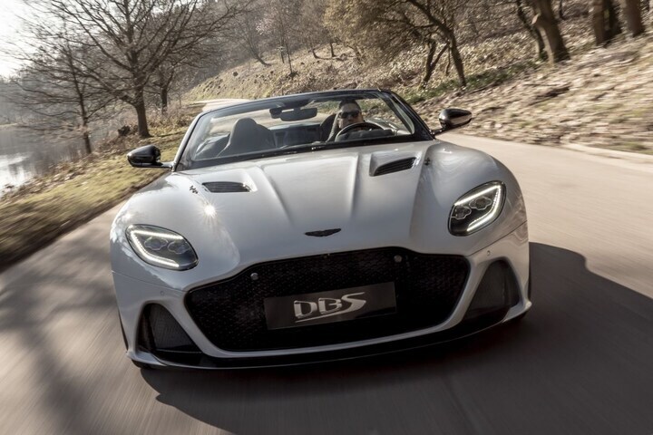 Aston Martin DBS Superleggera Volante