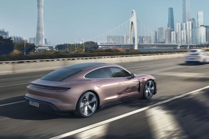 Porsche Taycan