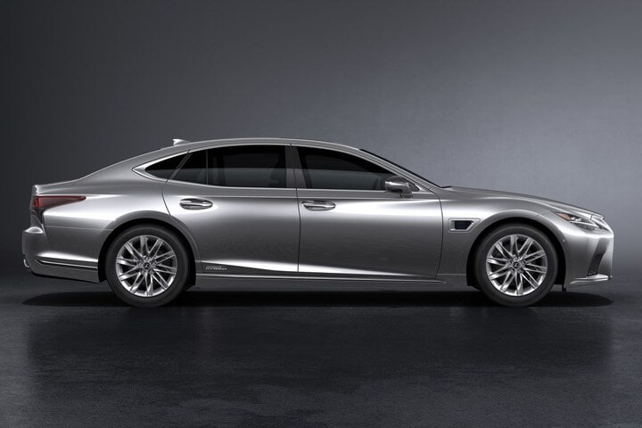 Lexus LS facelift