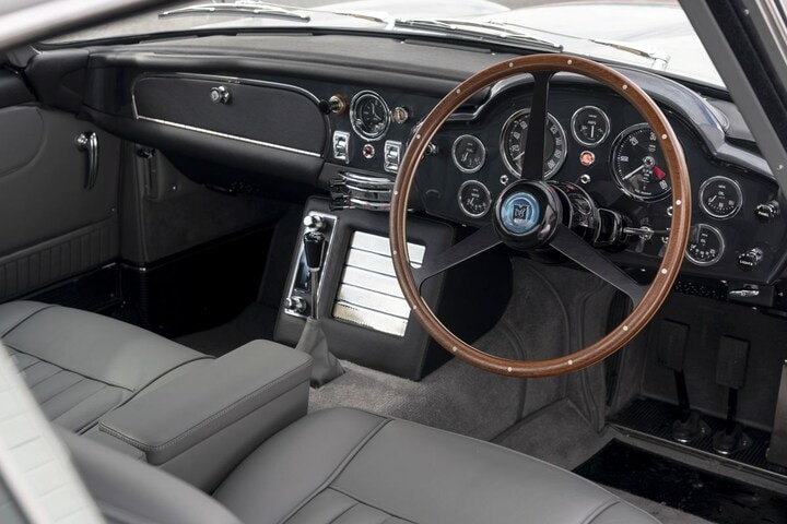 Aston Martin DB5 Goldfinger Continuation