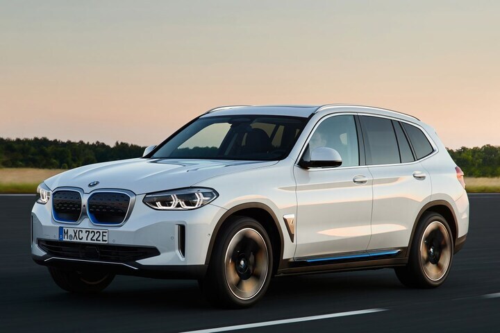 BMW iX3