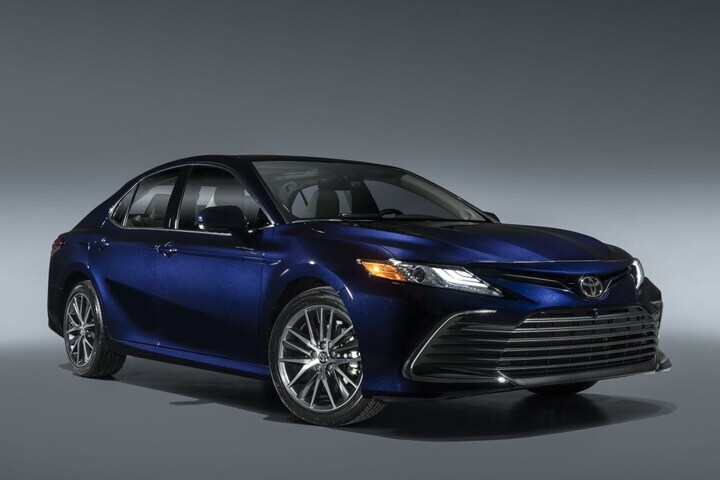 Toyota Camry 2021