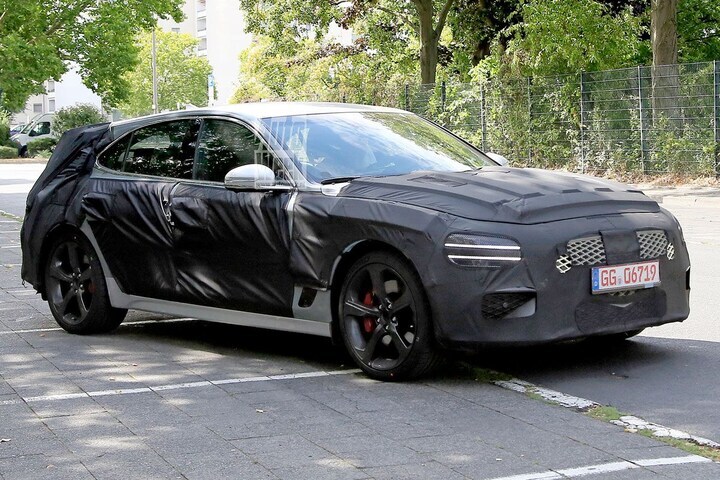 Genesis G70 Shooting Brake spyshots