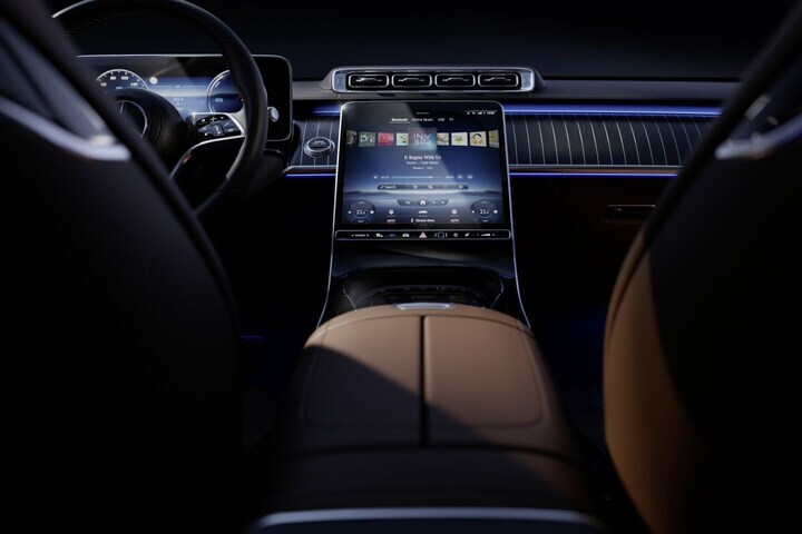Mercedes-Benz S-klasse interieur schermen
