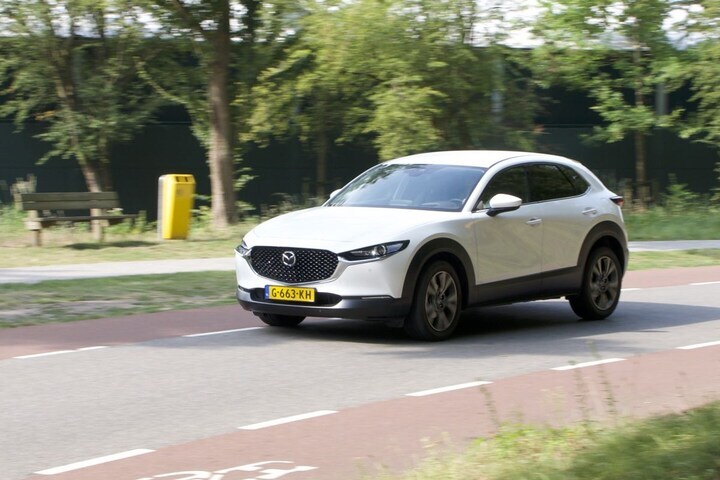 Mazda CX30 - Achteruitkijkspiegel