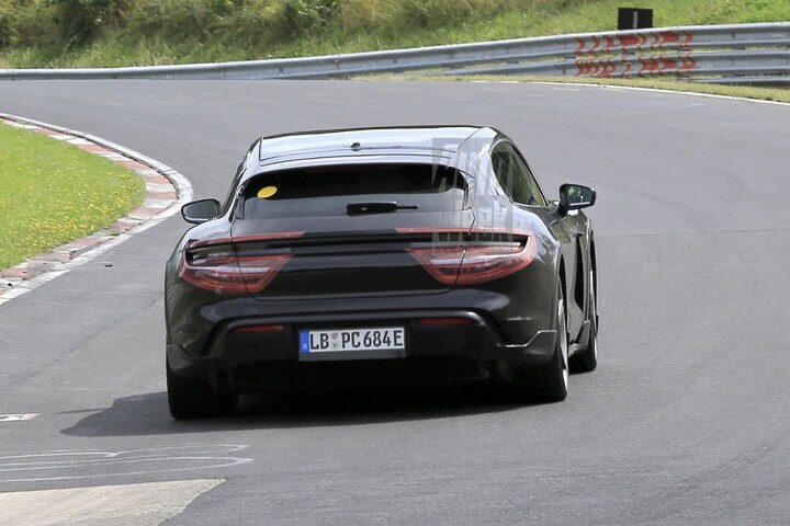 Porsche Taycan Cross Turismo