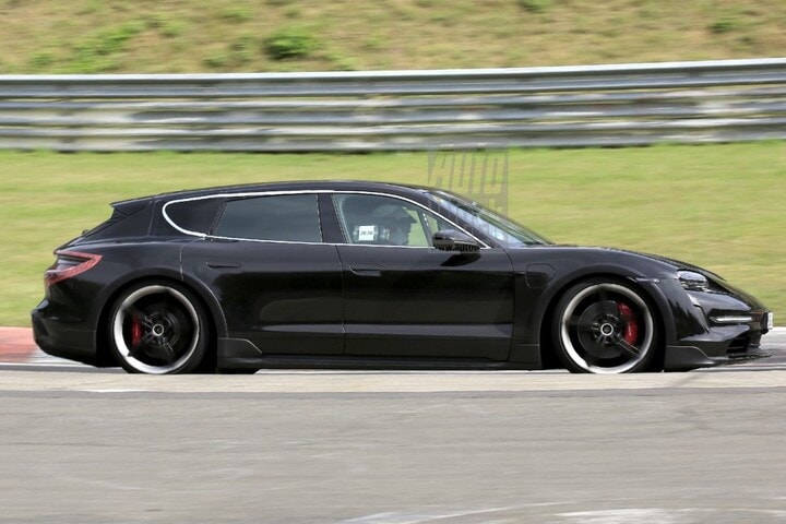 Porsche Taycan Cross Turismo