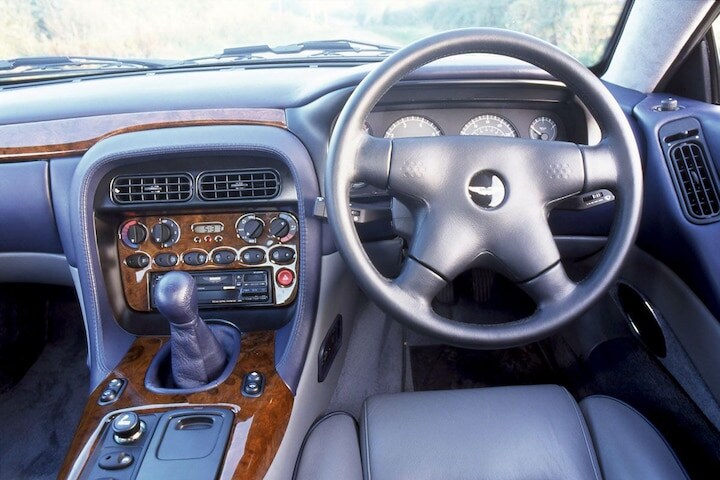 Aston Martin DB7