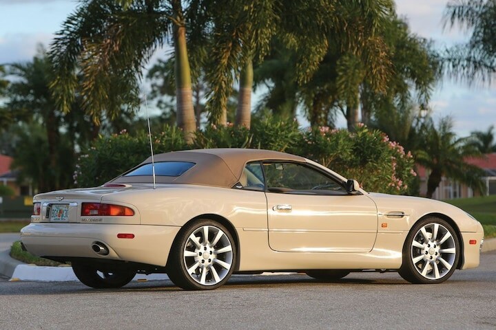 Aston Martin DB7