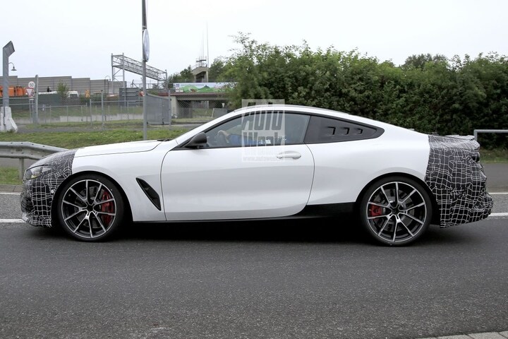 BMW 8-serie middenmotor spionage