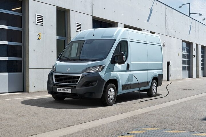 Peugeot e-Boxer