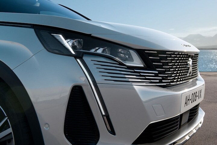 Peugeot 3008 facelift Hybrid4 
